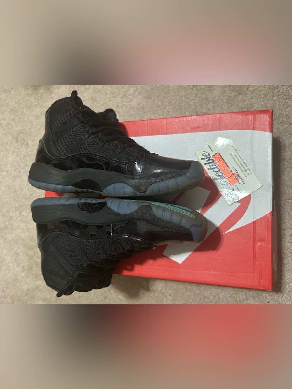 Jordan 11 - Picture 3 of 6